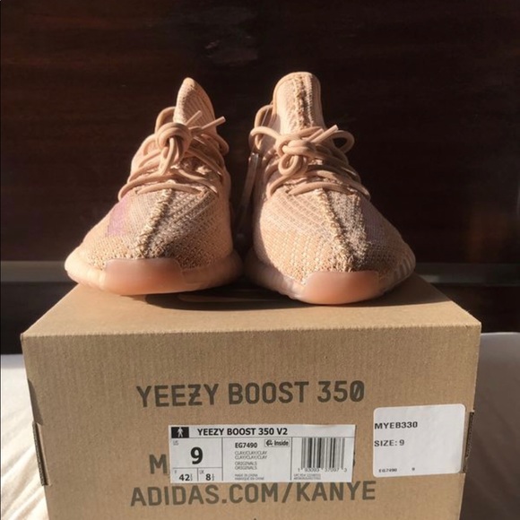 yeezy clay size 9